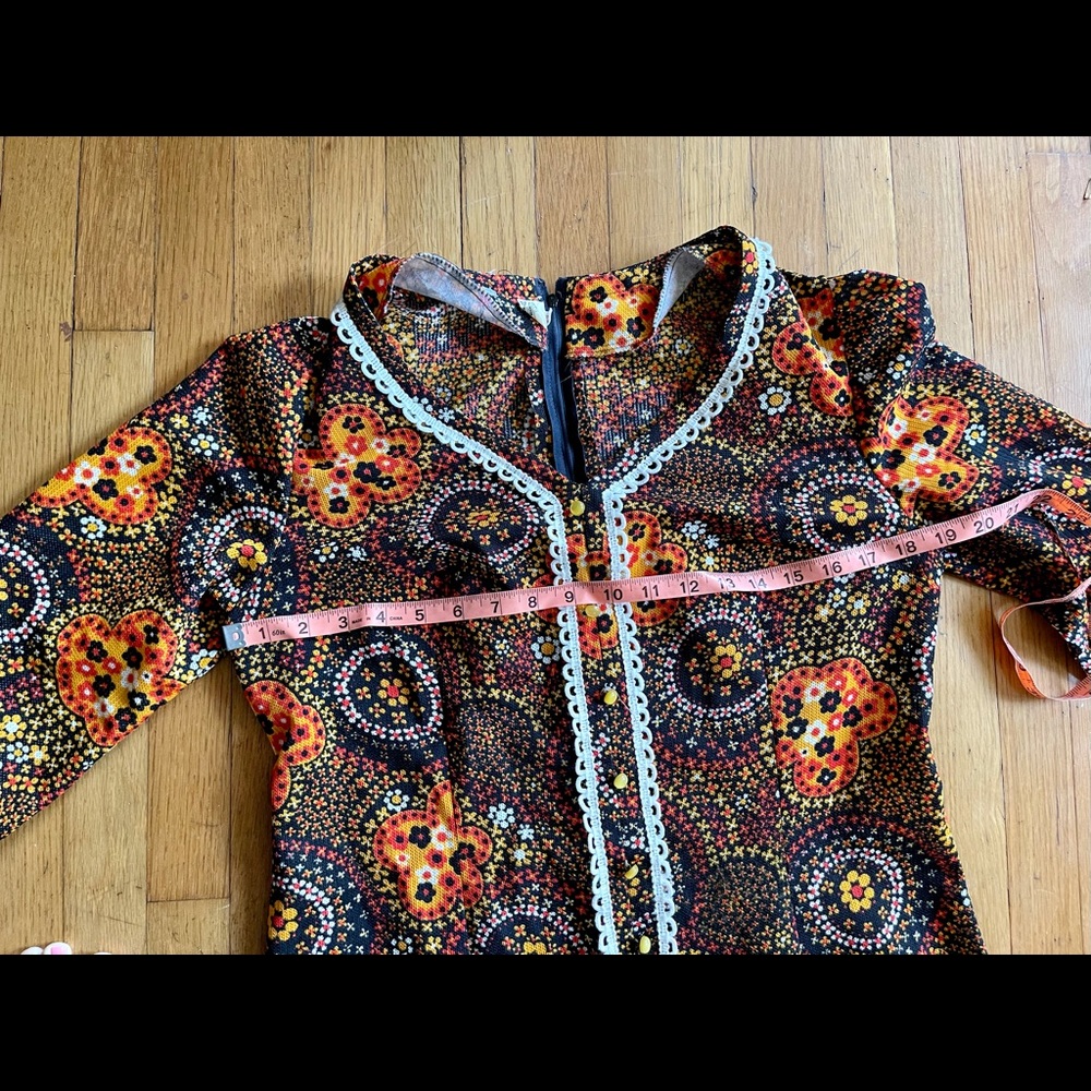 SOLD 70s Psychedelic Floral Mandala Prairie Dress - Picture 6 of 13